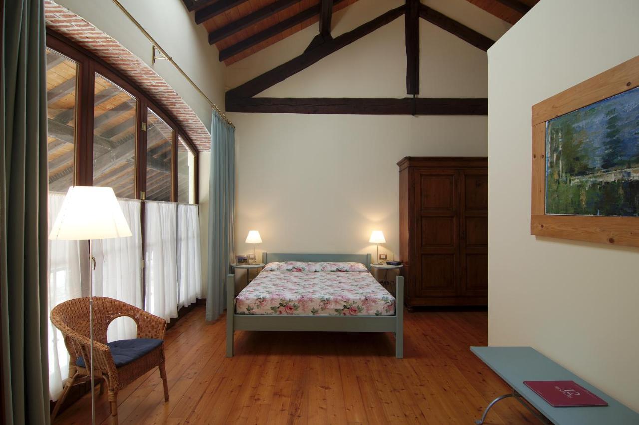 Polidora Bed and Breakfast Laveno-Mombello Buitenkant foto